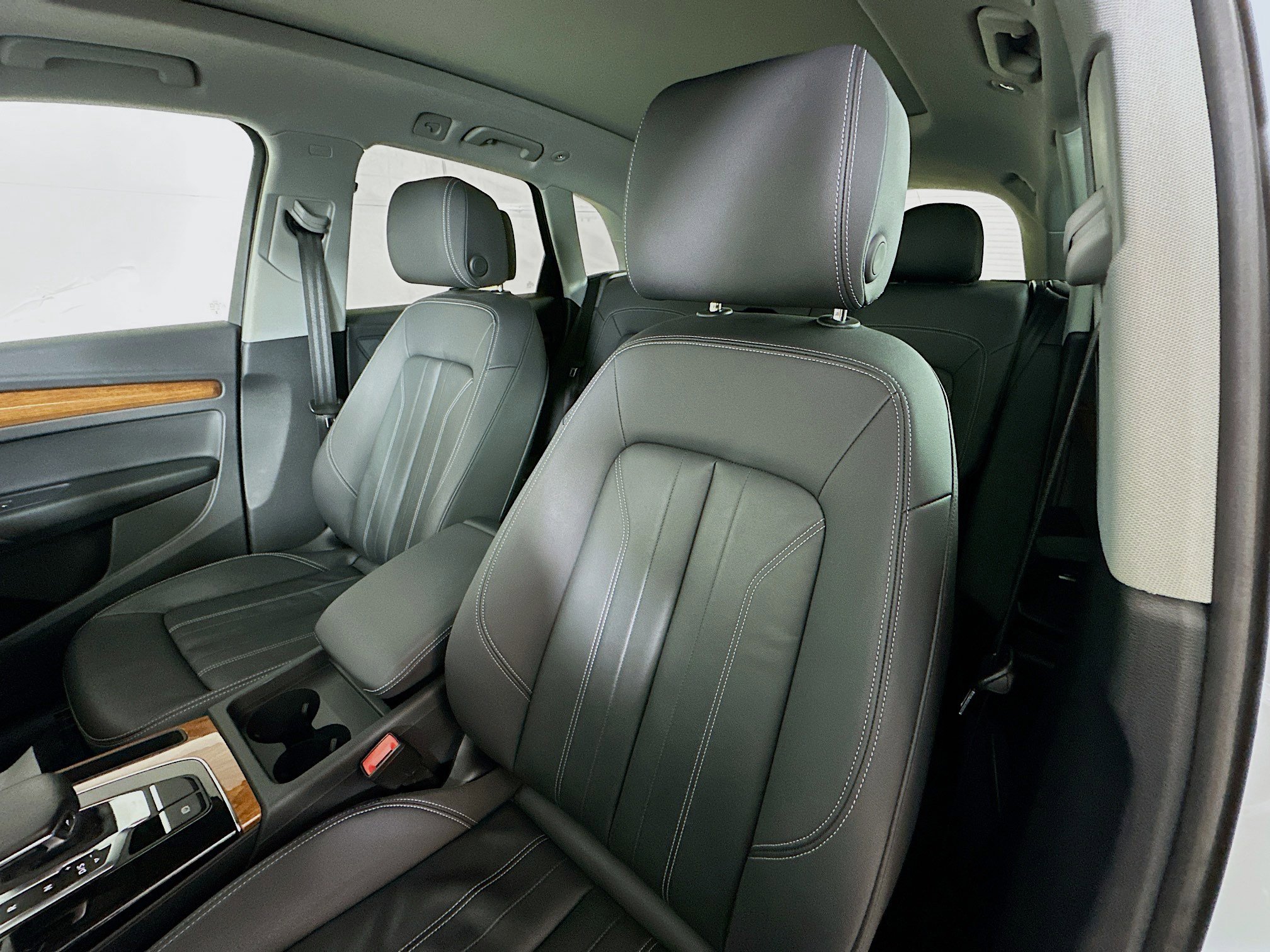 Used 2023 Audi Q5 2.0T Premium w/ Convenience Package image 19