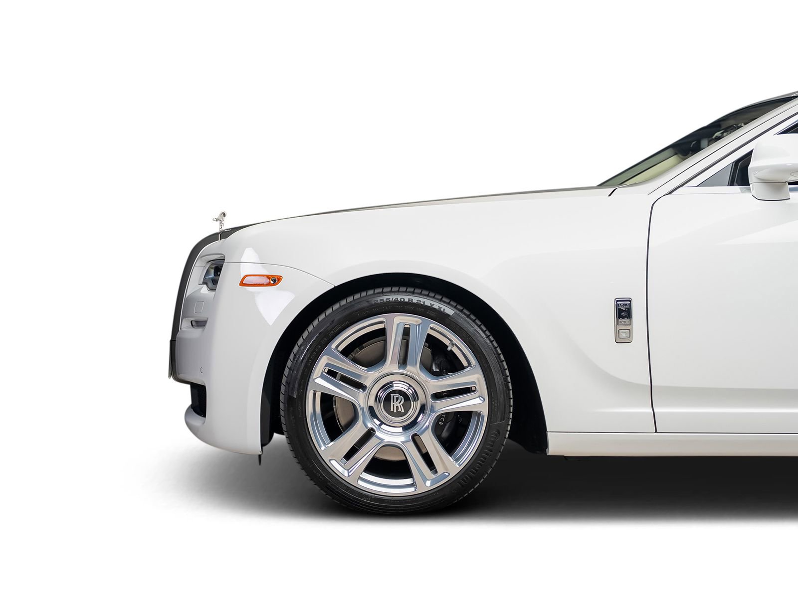 Used 2017 Rolls-Royce Ghost image 22