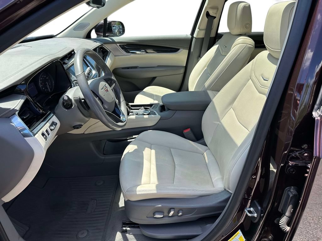 Used 2020 Cadillac XT6 Premium Luxury AWD/4WD image 20