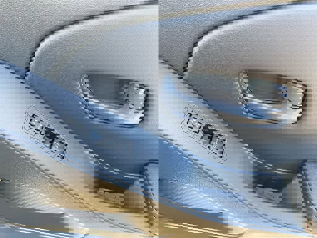 New 2026 Nissan Frontier S image 26