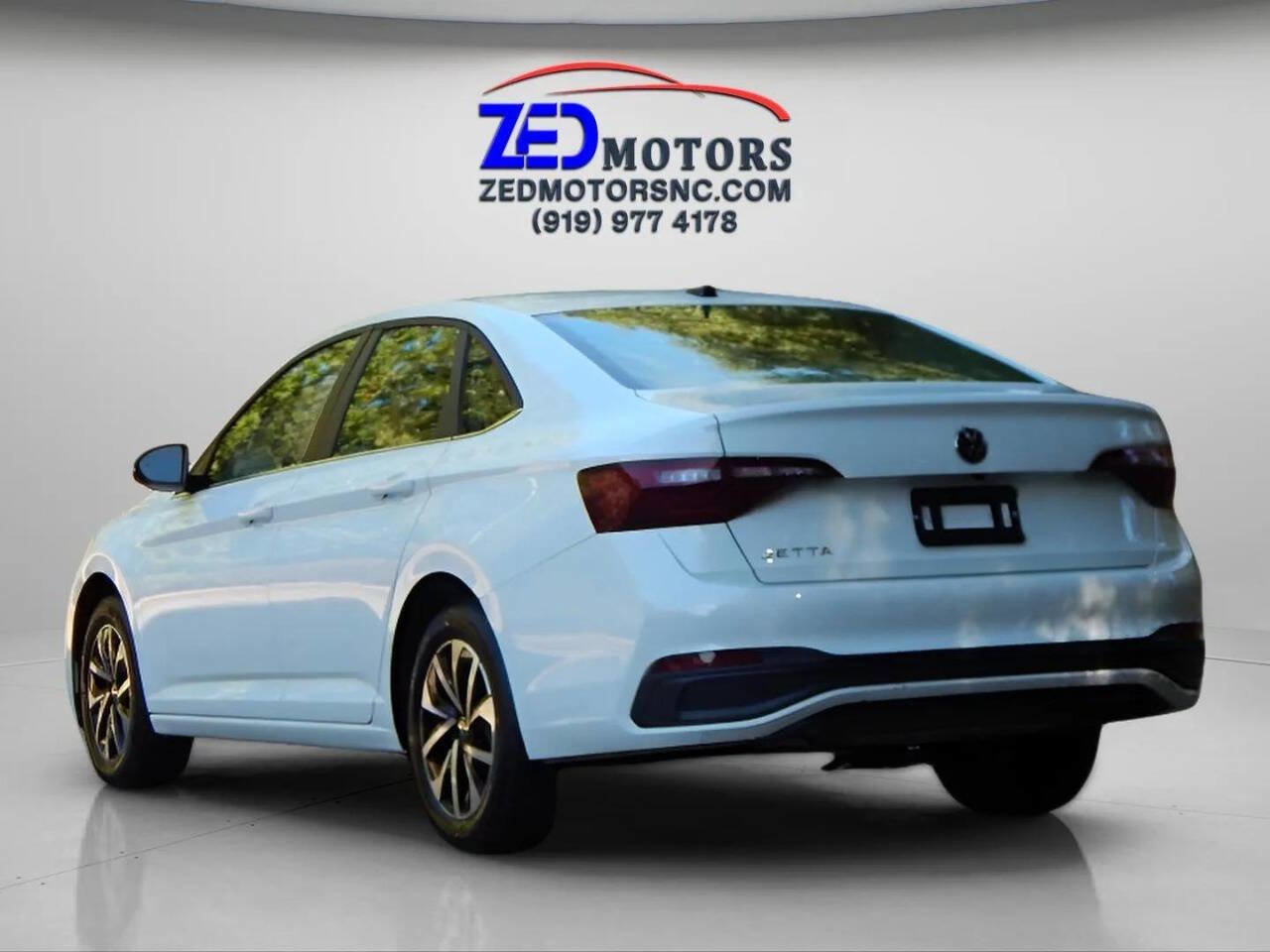 Used 2024 Volkswagen Jetta S image 8