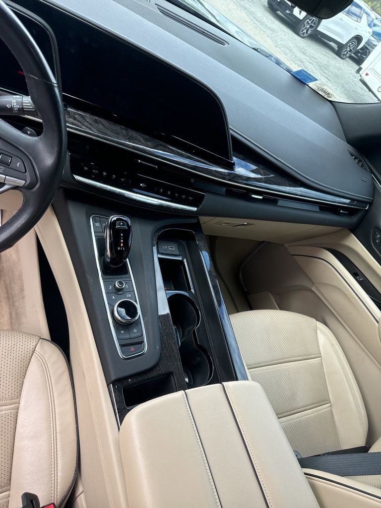 Used 2023 Cadillac Escalade Premium Luxury image 24