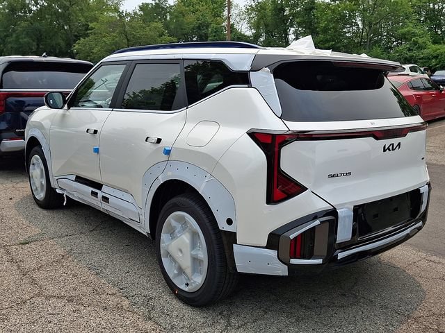 New 2027 Kia Seltos X-Line S AWD/4WD image 3