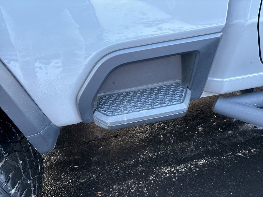 Certified 2024 Chevrolet Silverado 2500 ZR2 w/ Technology Package image 46