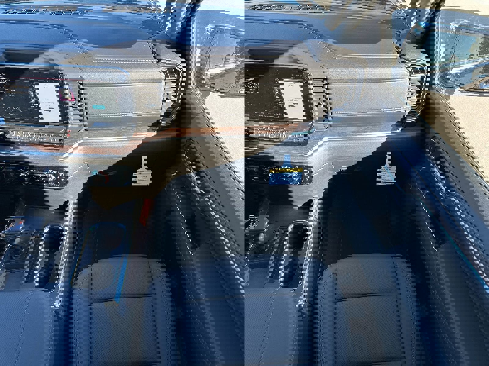 New 2026 GMC Sierra 1500 SLT w/ SLT Premium Plus Package image 33