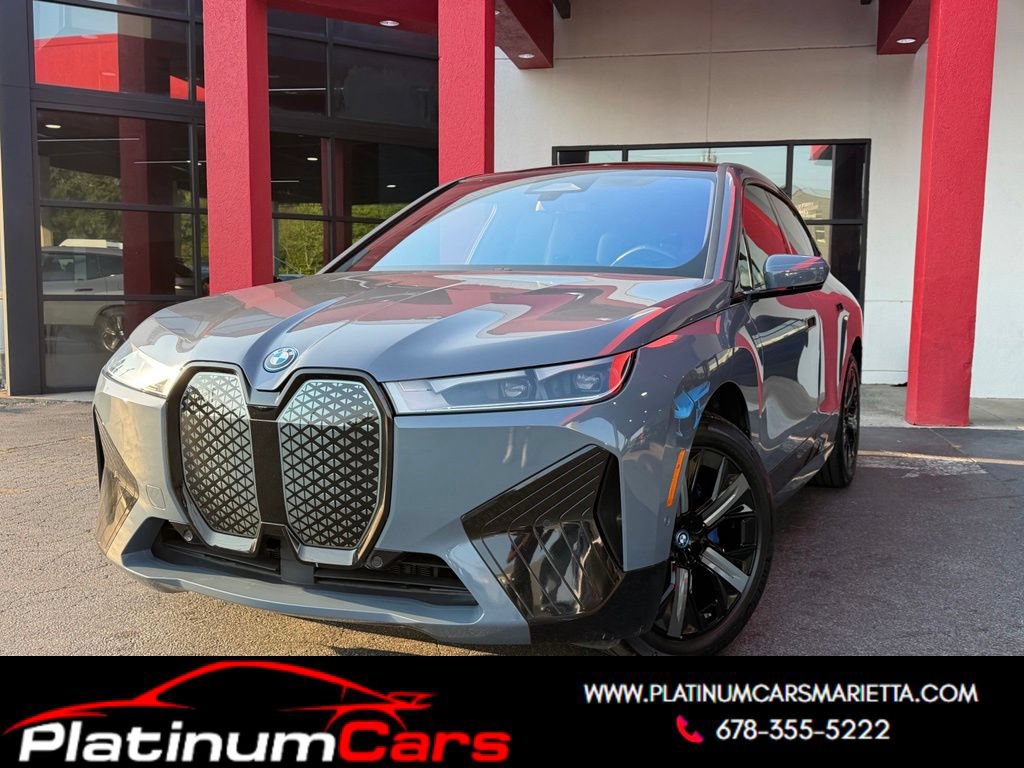 Used 2023 BMW iX xDrive50 w/ Sport Package AWD/4WD video 1