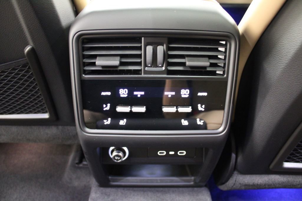 Certified 2026 Porsche Cayenne Coupe image 31