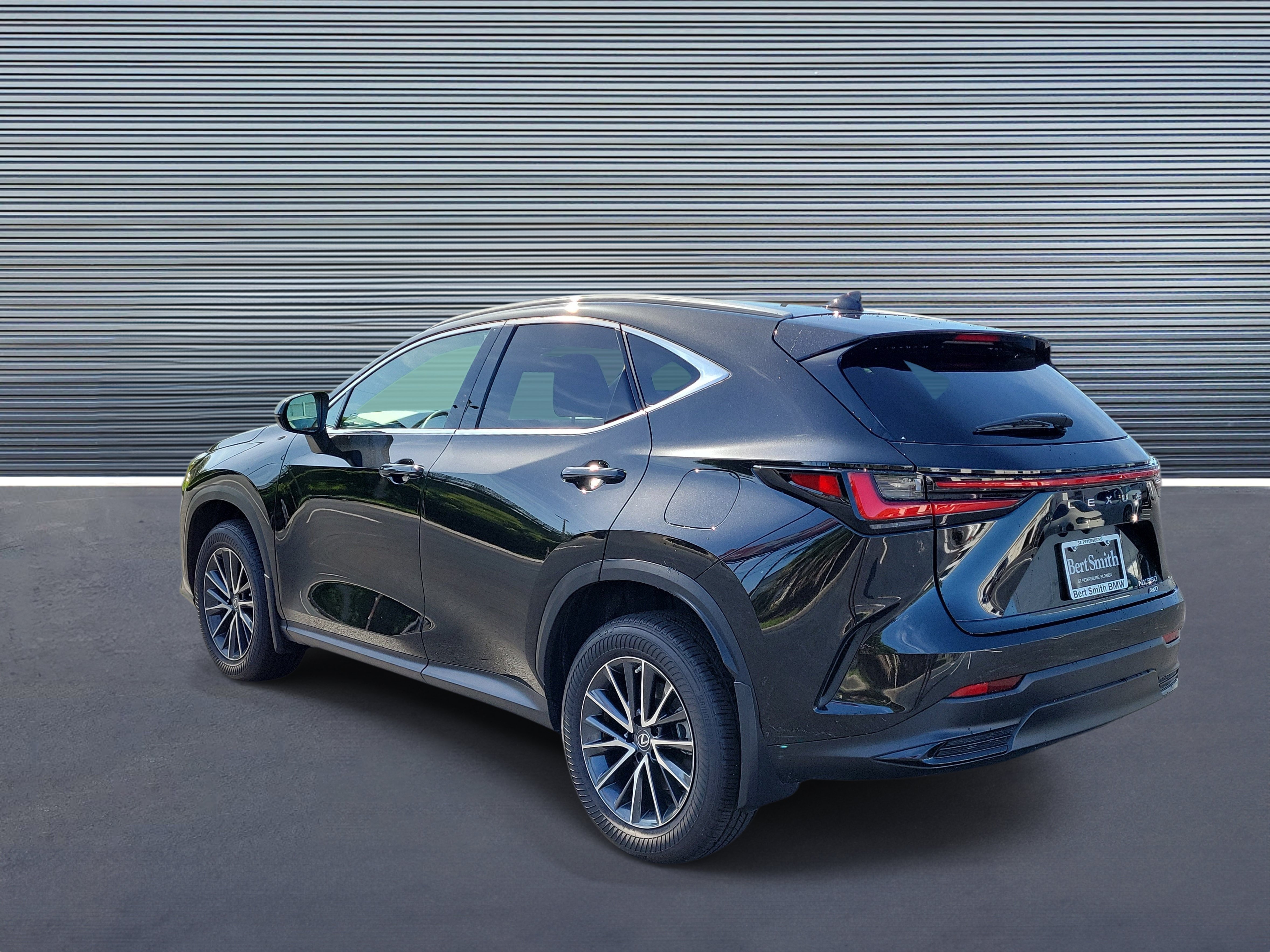 Used 2023 Lexus NX 350 AWD image 4