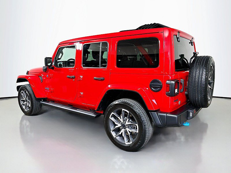 Used 2024 Jeep Wrangler Unlimited w/ Convenience Group AWD/4WD image 5