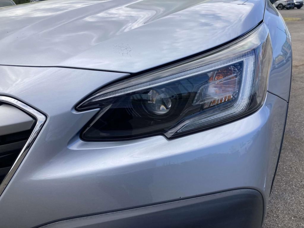 Used 2020 Subaru Outback Premium image 10