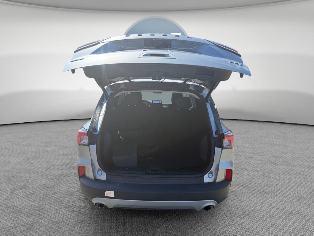 Used 2022 Ford Escape SEL w/ Technology Package AWD/4WD image 24