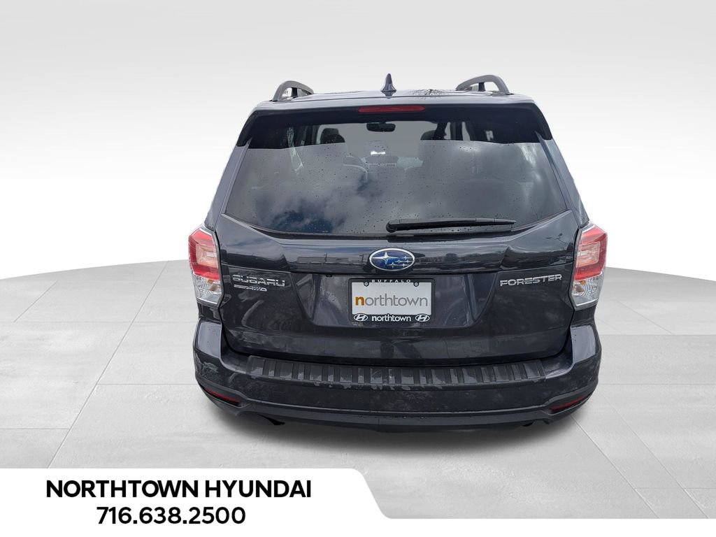 Used 2018 Subaru Forester 2.5i Premium w/ All-Weather Package image 15
