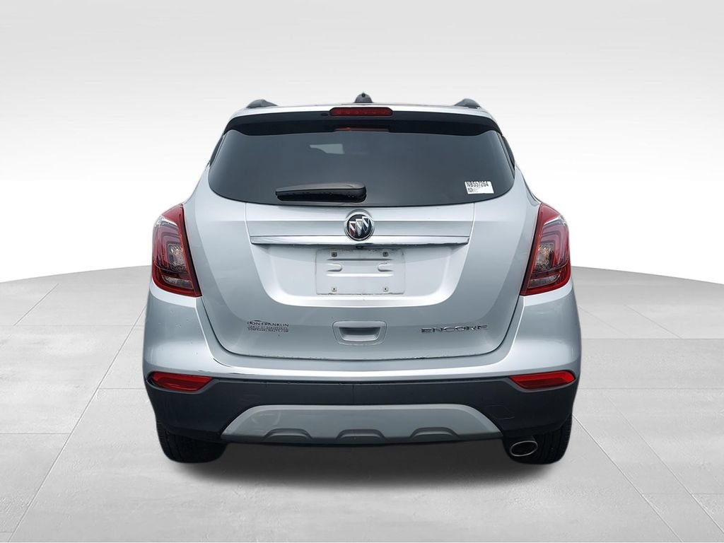 Used 2022 Buick Encore Preferred w/ Safety Package FWD image 7