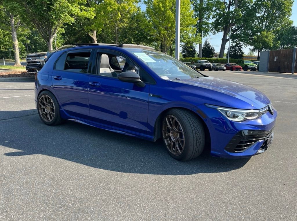 Used 2022 Volkswagen Golf R AWD/4WD image 2