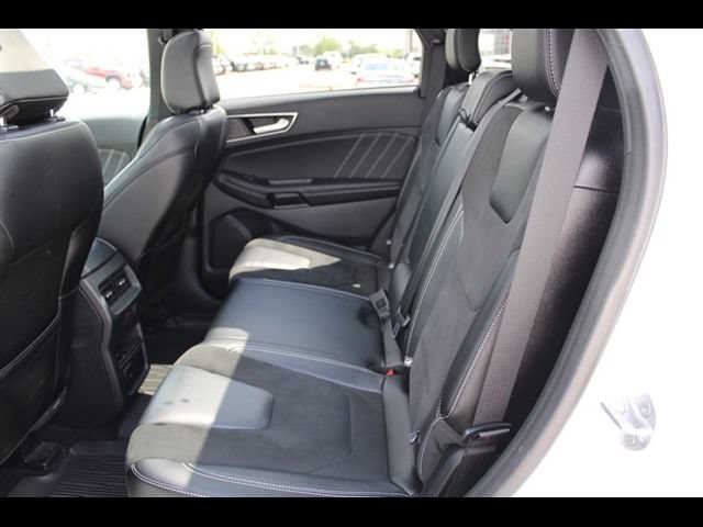 Used 2020 Ford Edge ST w/ Equipment Group 401A AWD/4WD image 26