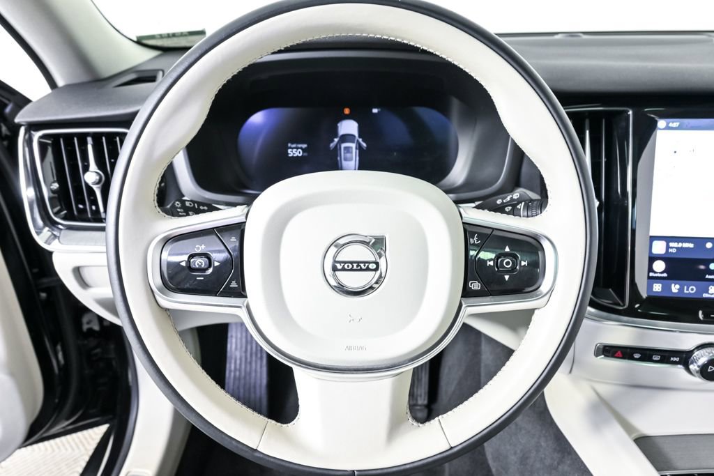 Certified 2025 Volvo V60 B5 Cross Country Plus AWD/4WD image 10