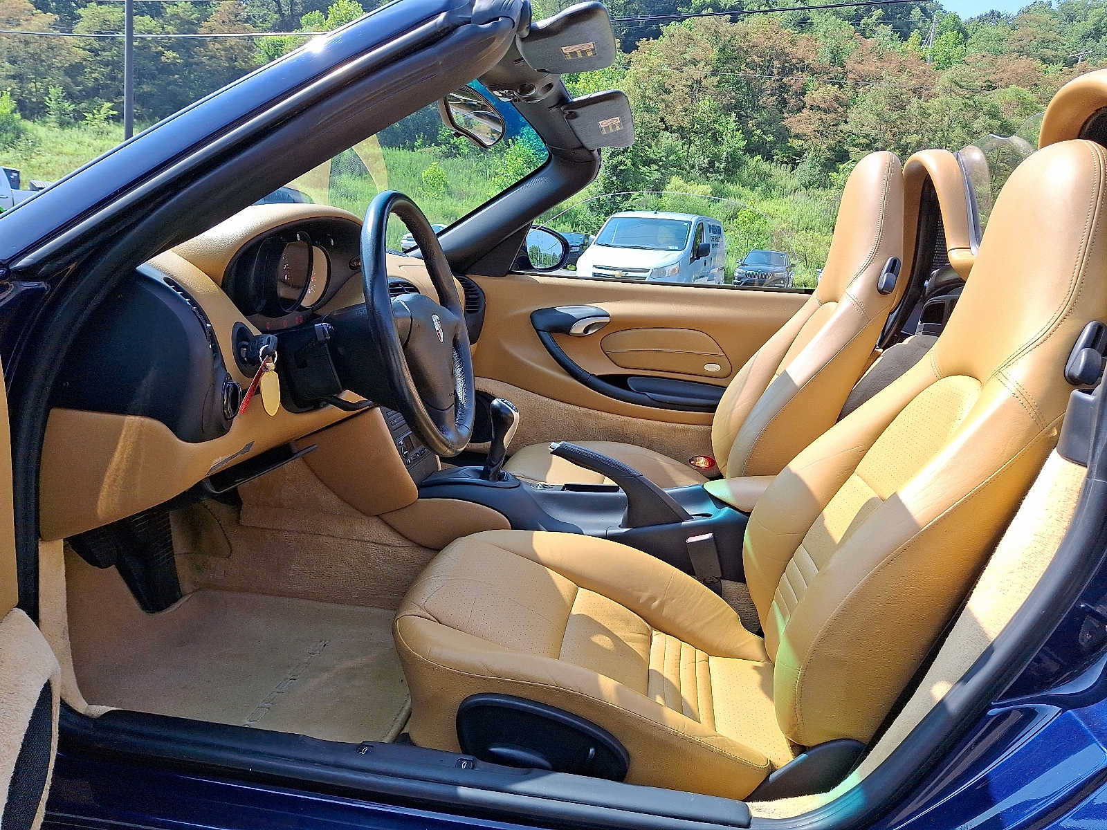 Used 2001 Porsche Boxster RWD image 10