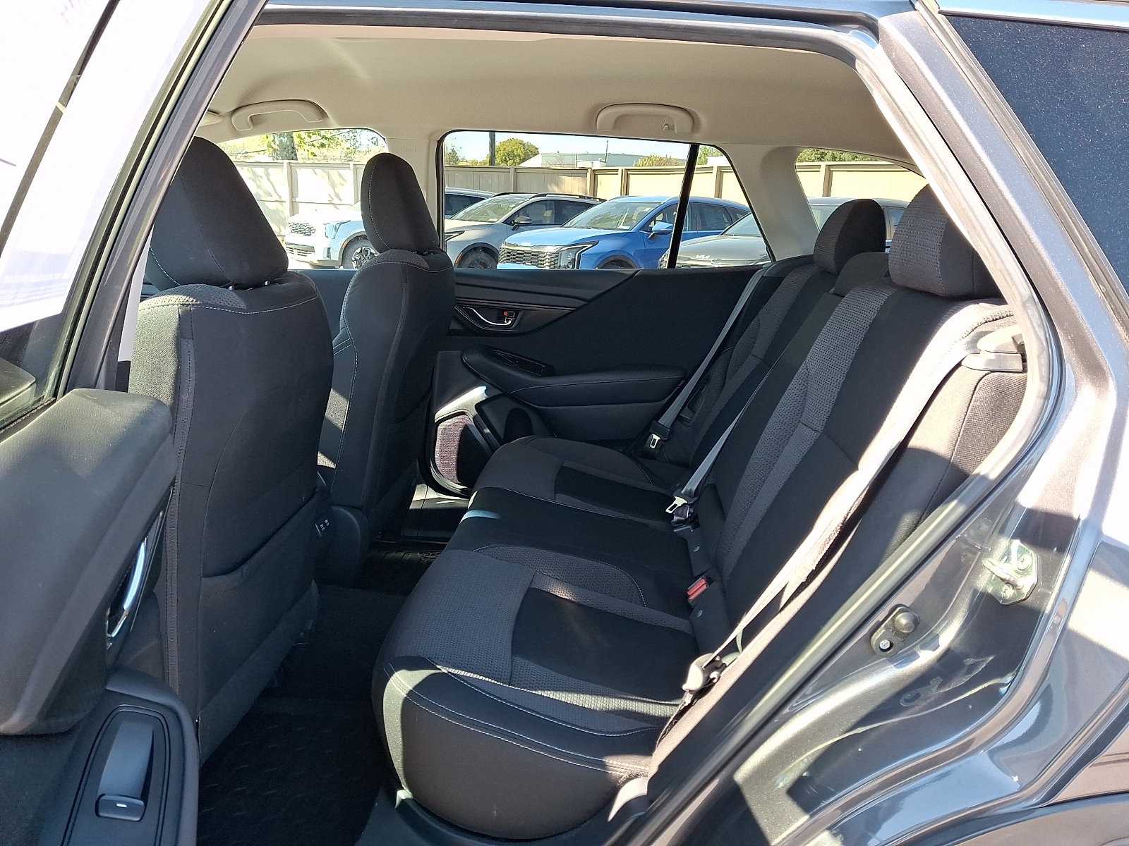 Used 2020 Subaru Outback Premium AWD/4WD image 11