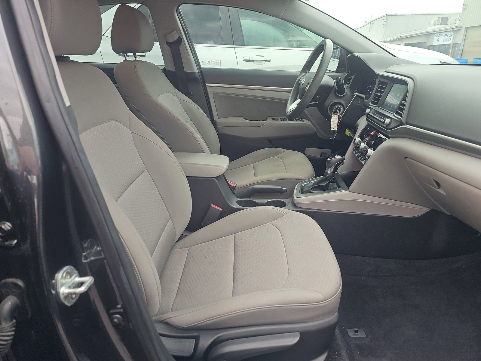 Used 2020 Hyundai Elantra SEL w/ Cargo Package (C1) image 11