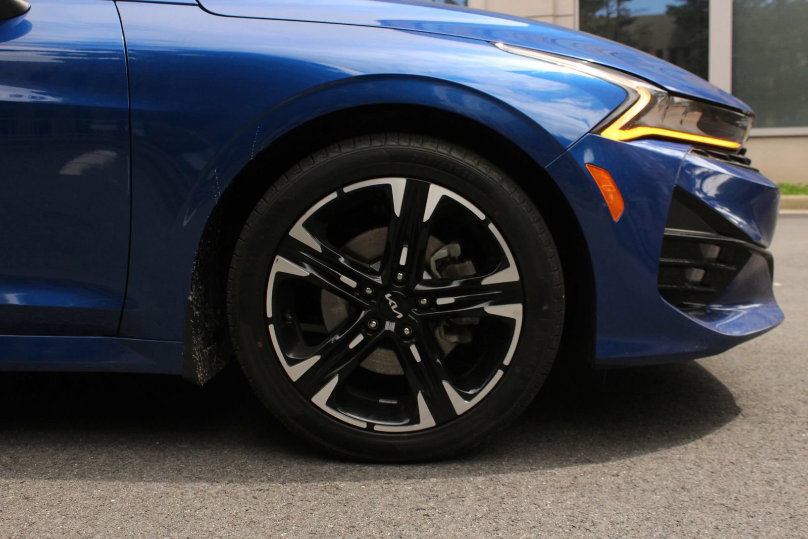 Used 2022 Kia K5 GT-Line AWD/4WD image 4