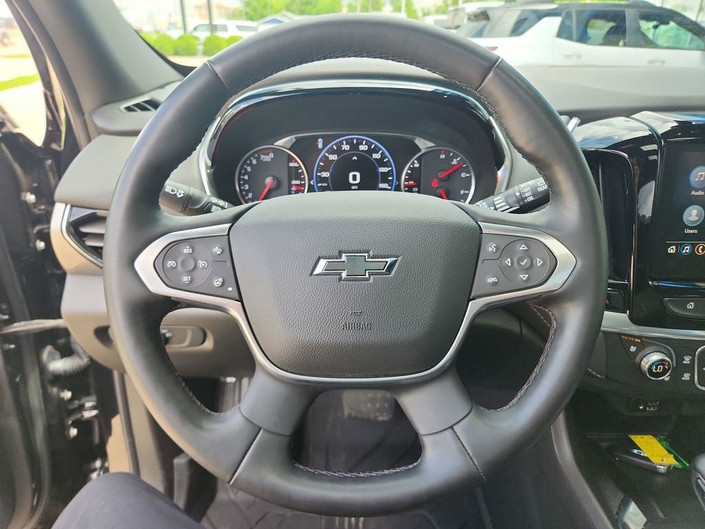 Certified 2023 Chevrolet Traverse Premier w/ Redline Edition AWD/4WD image 16
