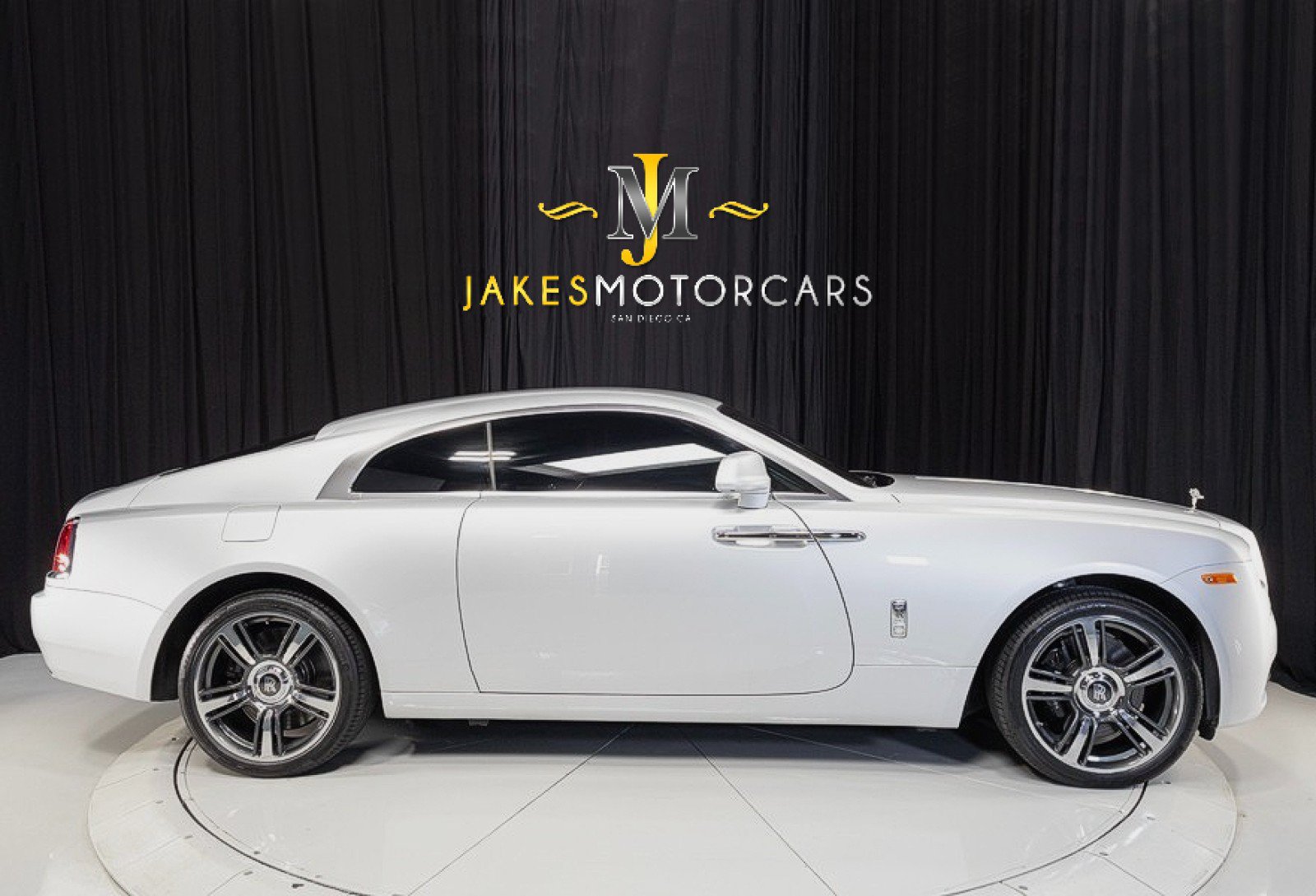 Used 2016 Rolls-Royce Wraith RWD image 14