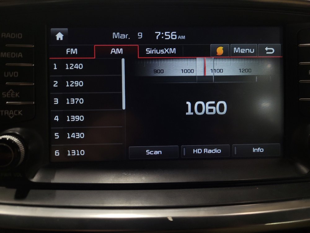 Used 2017 Kia Sorento SX image 25