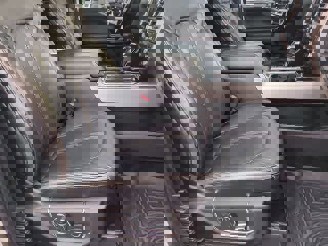 Used 2017 Ford F150 Platinum w/ Equipment Group 701A Luxury image 23