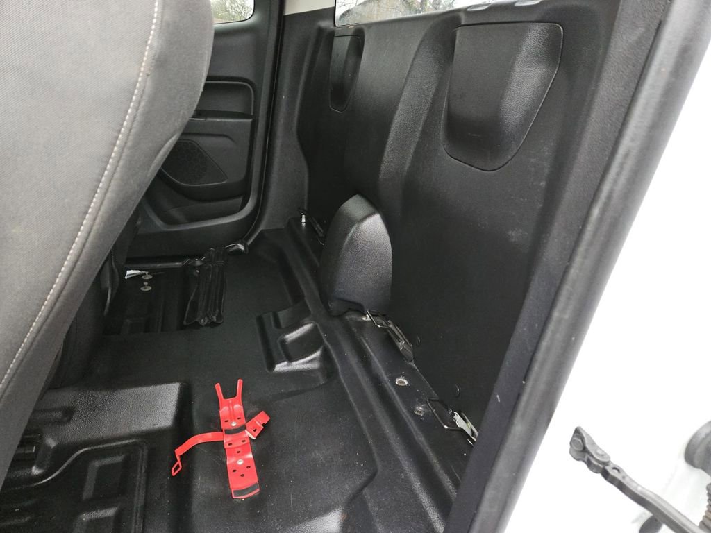 Used 2020 Chevrolet Colorado LT w/ Safety Package image 25