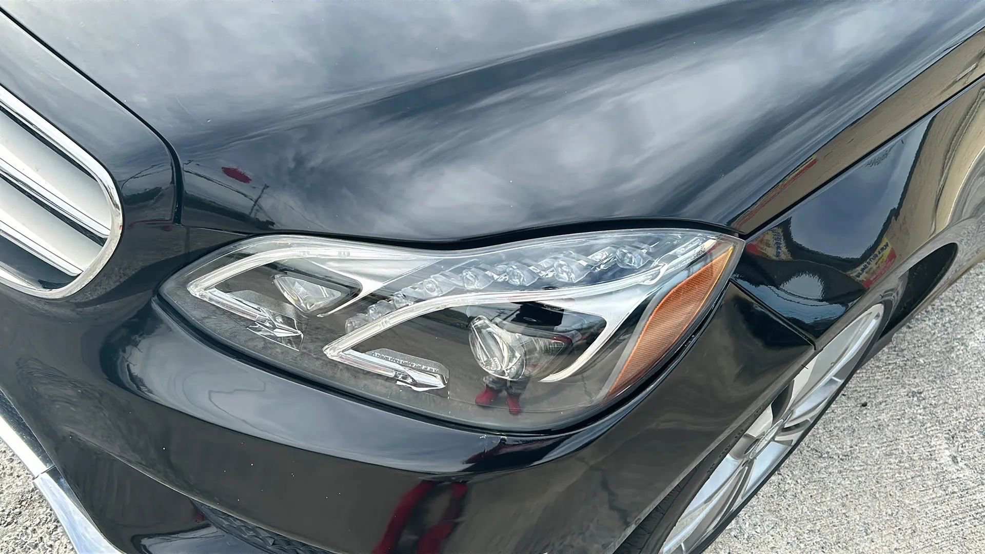Used 2016 Mercedes-Benz E 350 4MATIC Sedan w/ Premium Package image 13