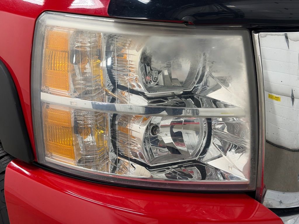 Used 2008 Chevrolet Silverado 1500 LT w/ Suspension Package, Off-Road image 13