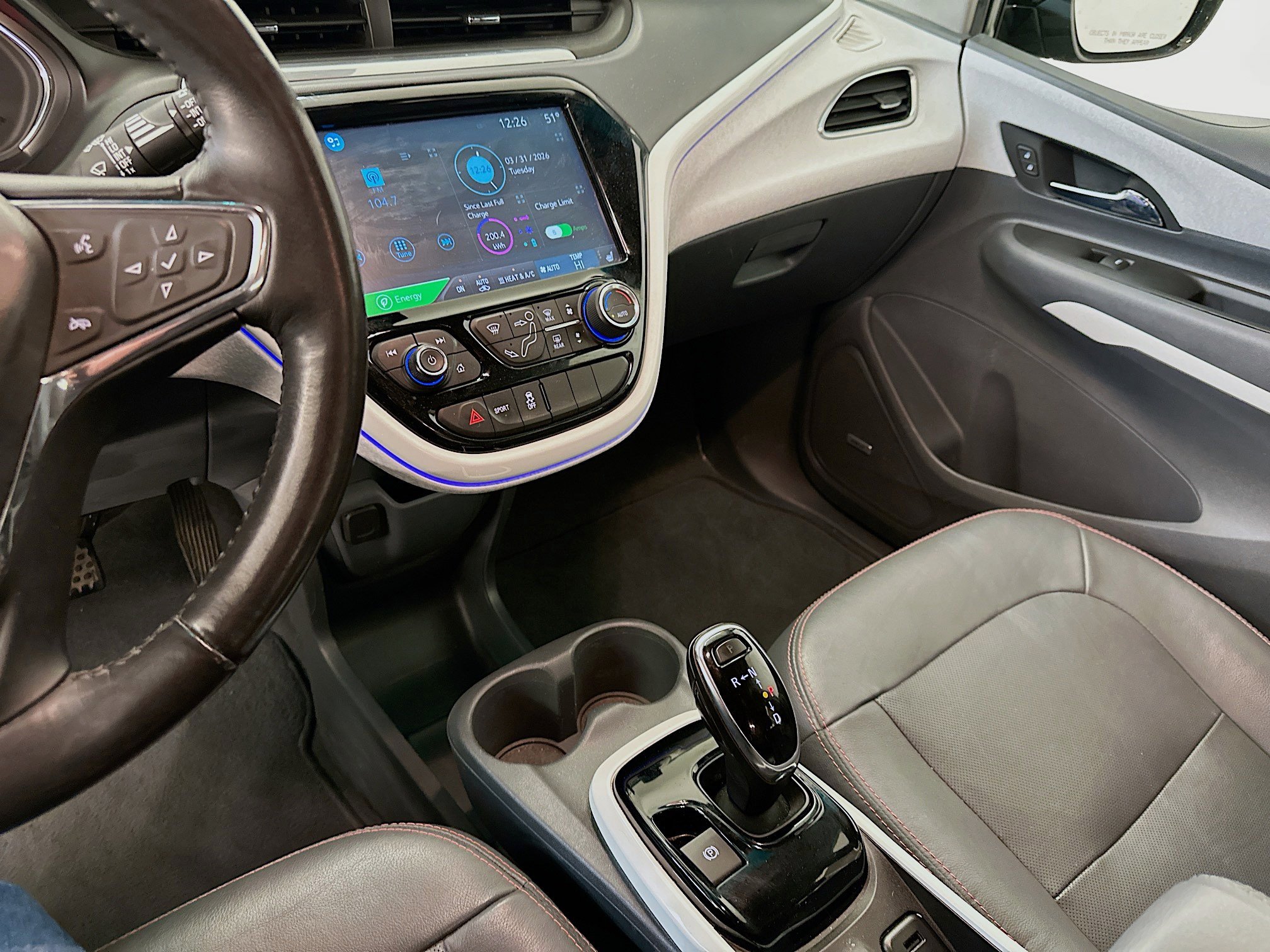 Used 2018 Chevrolet Bolt Premier w/ Driver Confidence II Package image 25