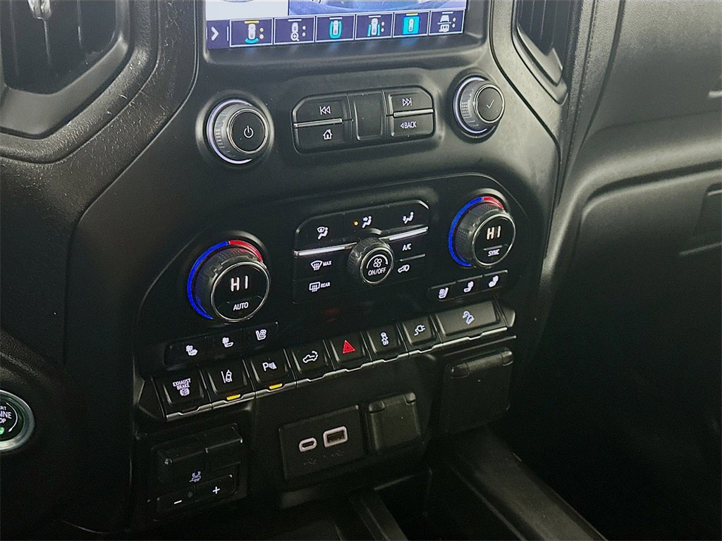 Used 2020 Chevrolet Silverado 2500 LTZ w/ LTZ Premium Package image 18