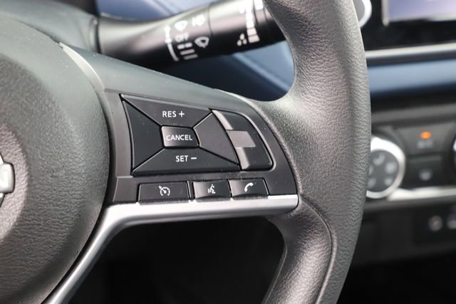 Used 2025 Nissan Versa SV FWD image 23