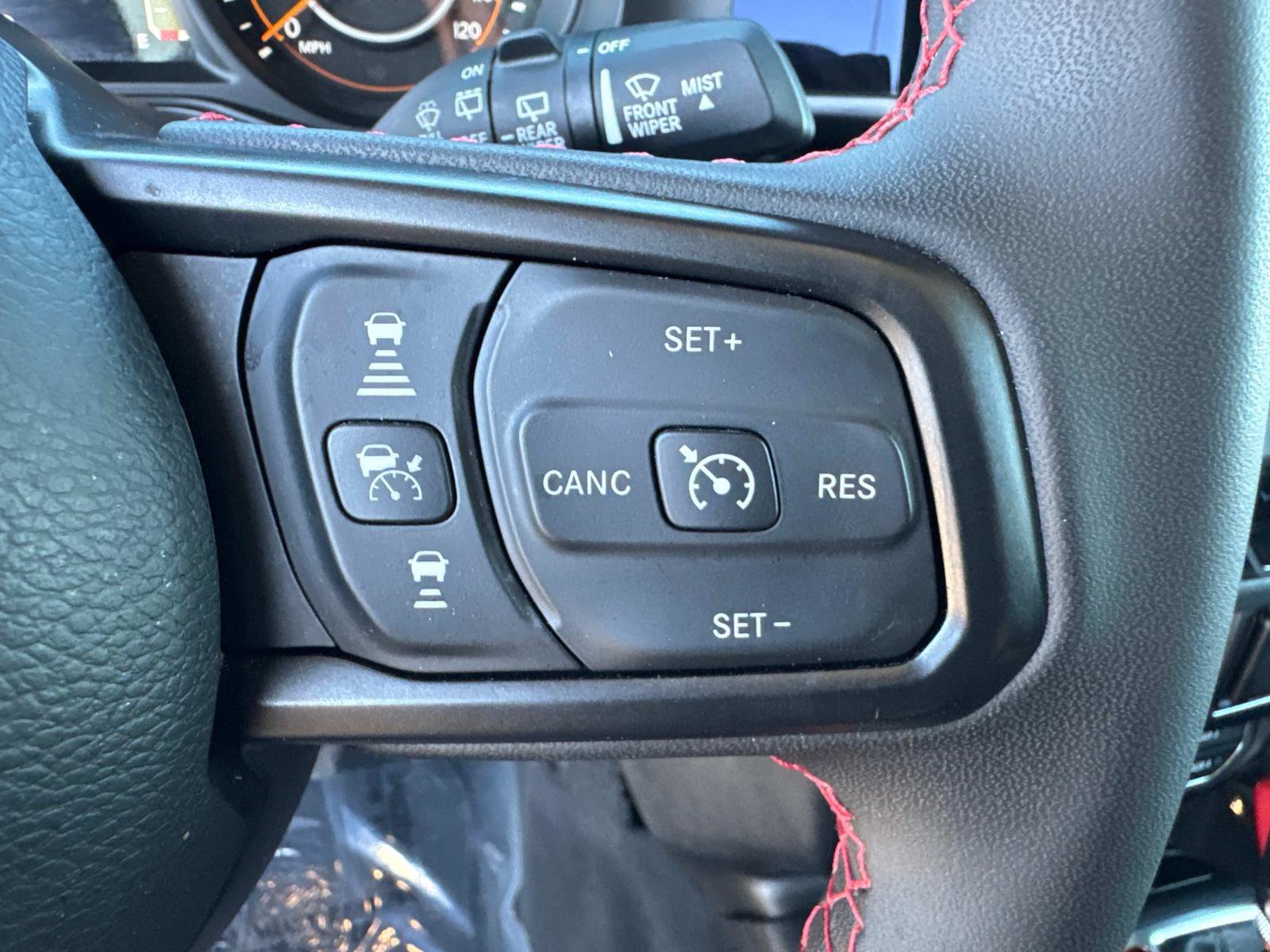 Used 2024 Jeep Wrangler Unlimited Rubicon AWD/4WD image 29