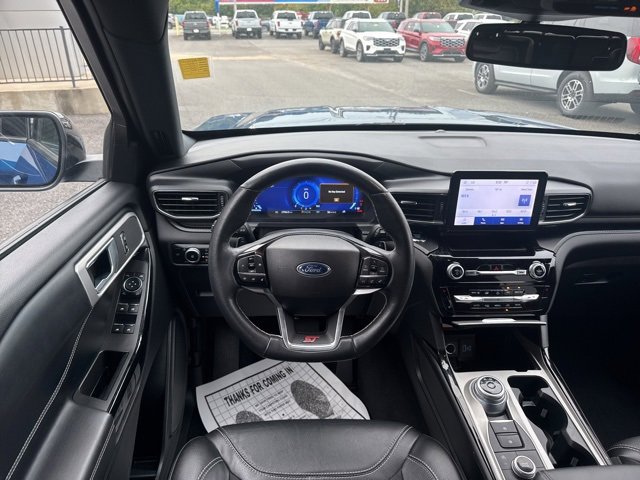 Used 2023 Ford Explorer ST image 29