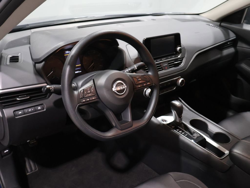 Used 2024 Nissan Altima 2.5 S image 14