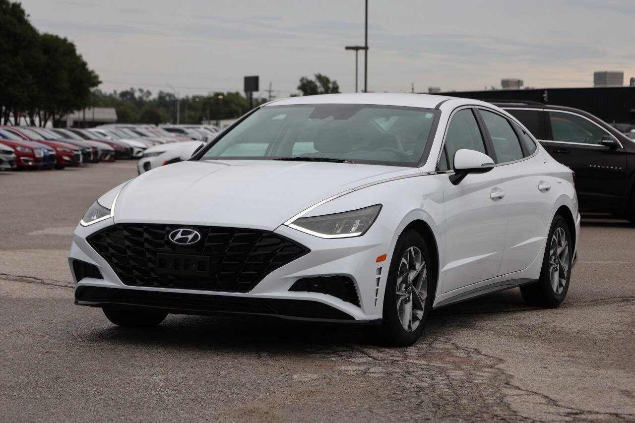 Used 2020 Hyundai Sonata SEL w/ Convenience Package FWD image 6