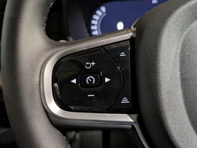 New 2026 Volvo XC90 T8 Plus w/ Protection Package AWD/4WD image 18