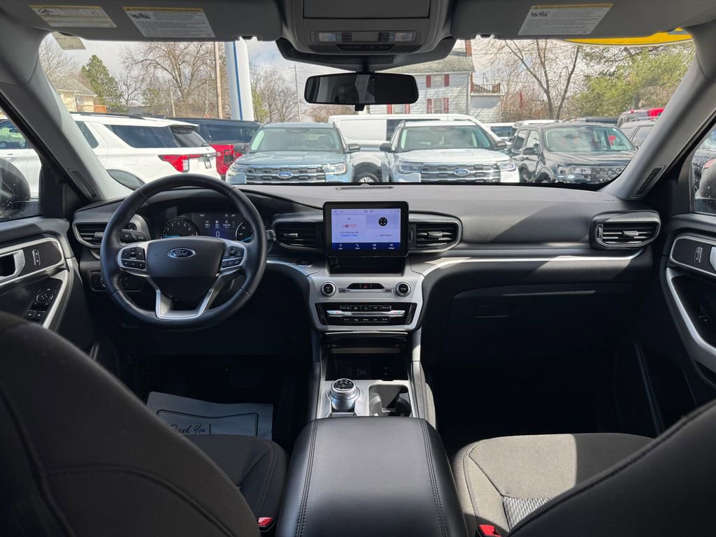 Used 2022 Ford Explorer XLT image 21