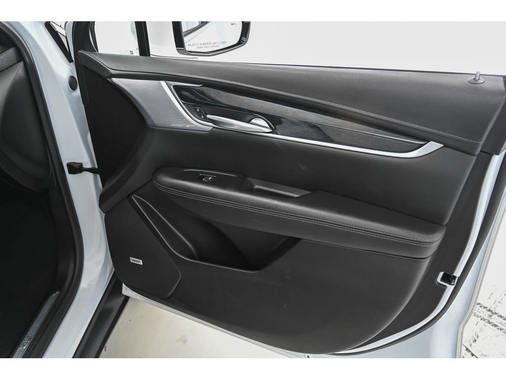 Certified 2025 Cadillac XT5 Premium Luxury image 15