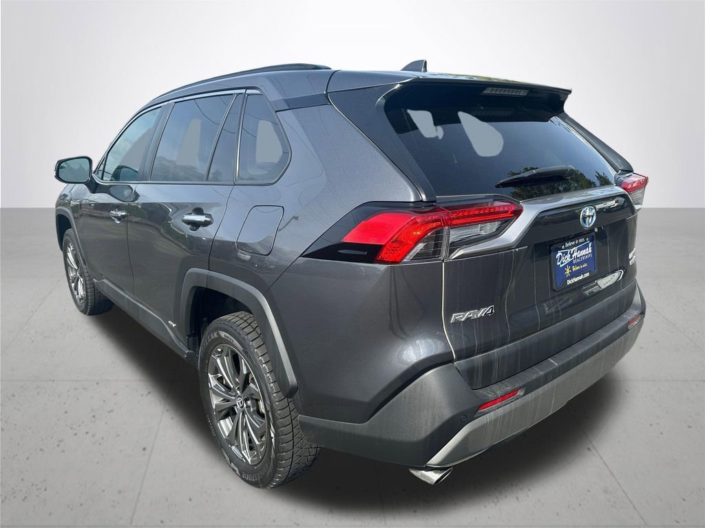 Used 2022 Toyota RAV4 Limited AWD/4WD image 9