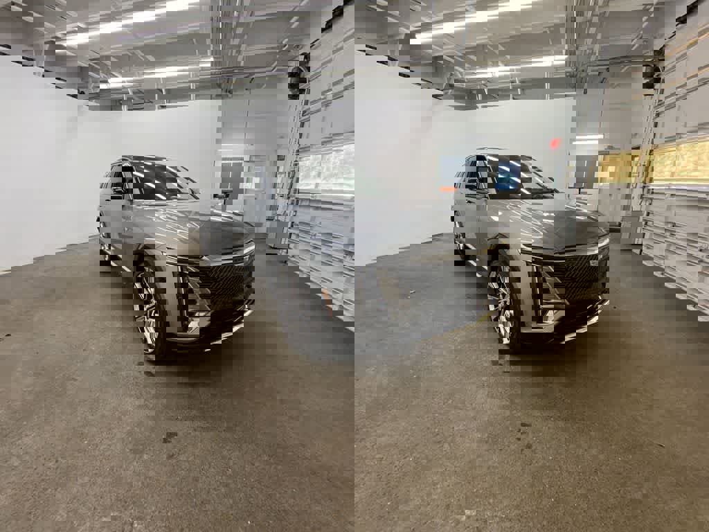 Certified 2024 Cadillac Lyriq Luxury w/ LPO, Floor Liner Package image 8