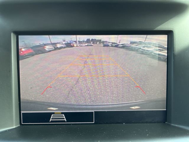 Used 2023 GMC Terrain SLE w/ Driver Convenience Package image 24