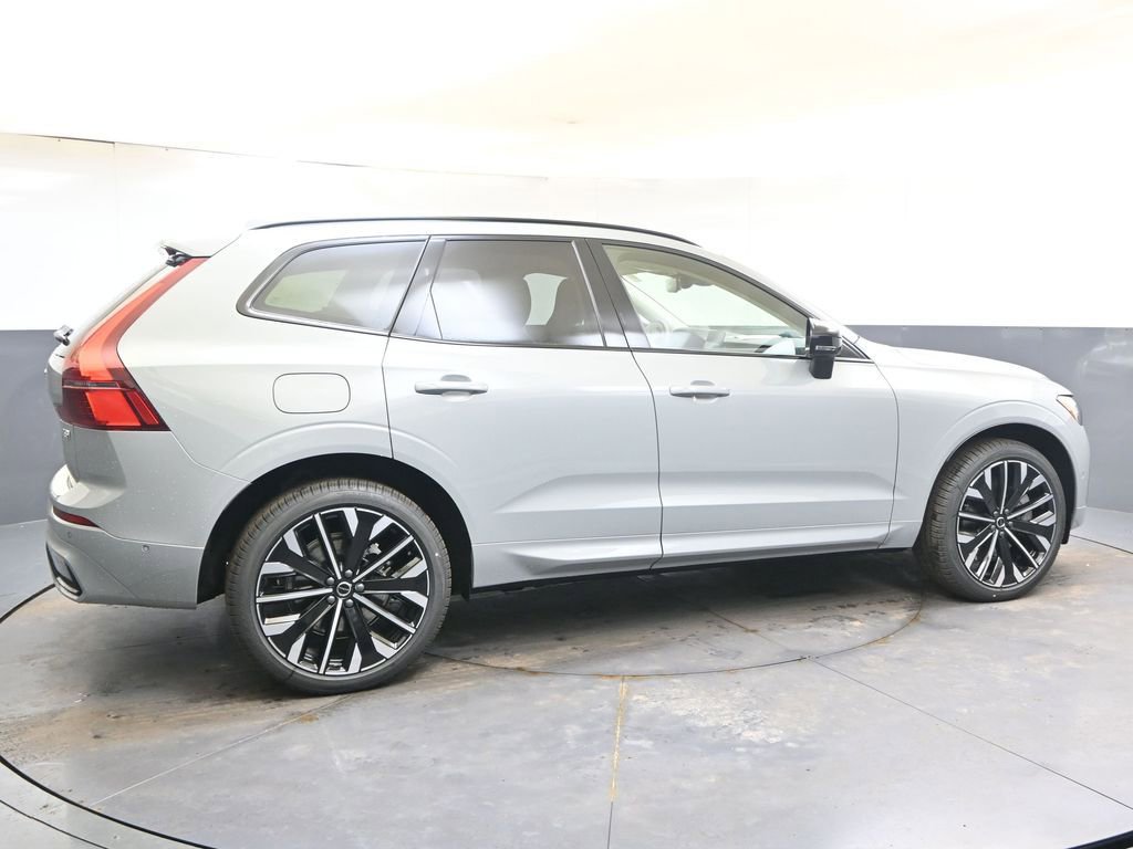 New 2026 Volvo XC60 T8 Ultra w/ Protection Package Premier image 6