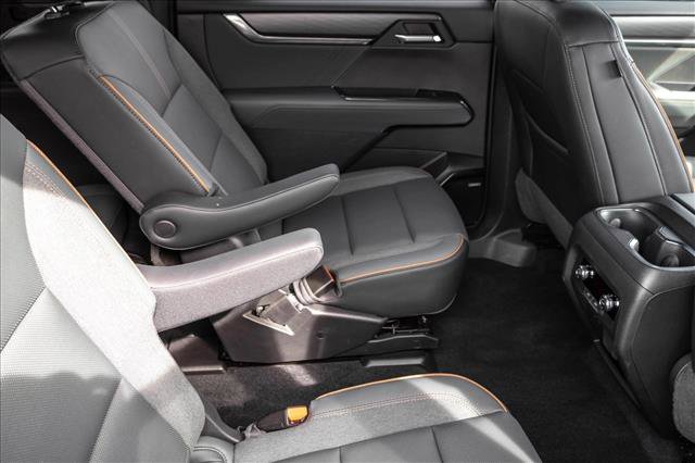 Used 2024 GMC Acadia AT4 AWD/4WD image 25