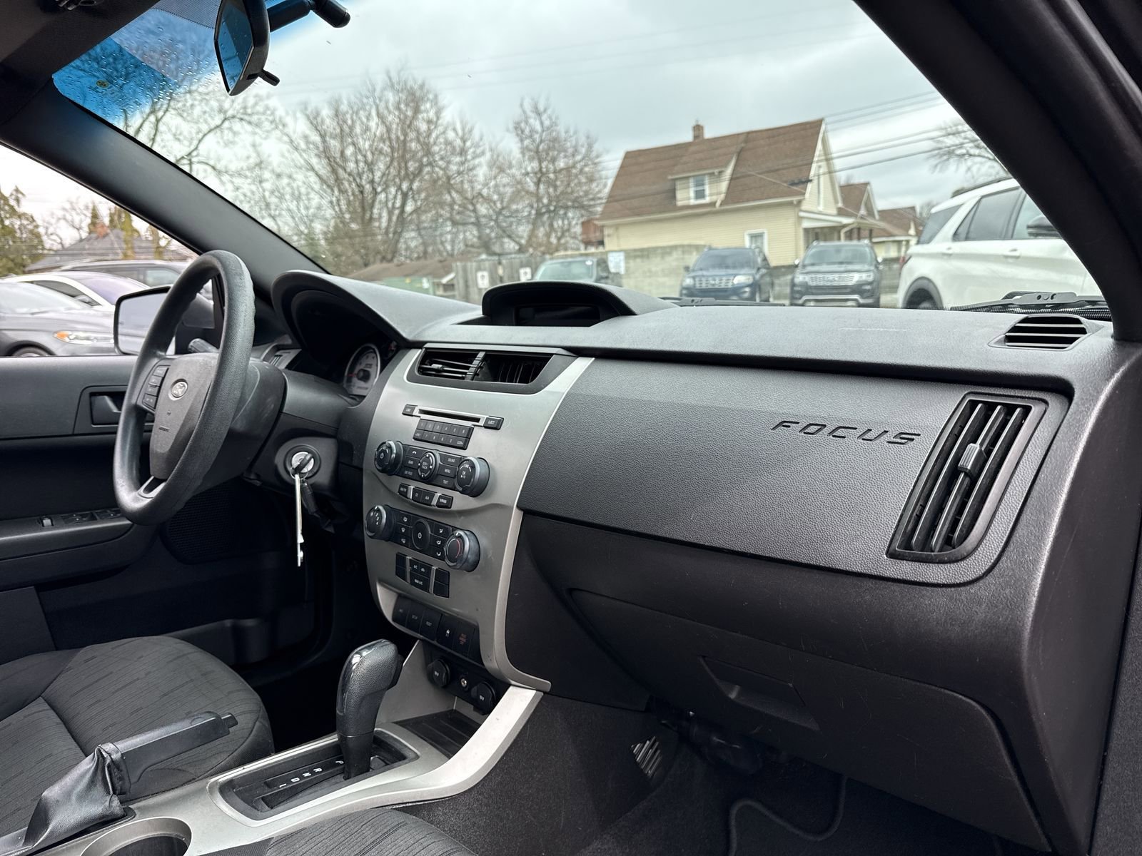 Used 2011 Ford Focus SE image 18