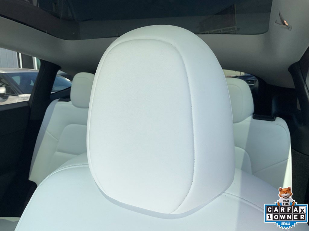 Used 2024 Tesla Model Y Performance AWD/4WD image 18