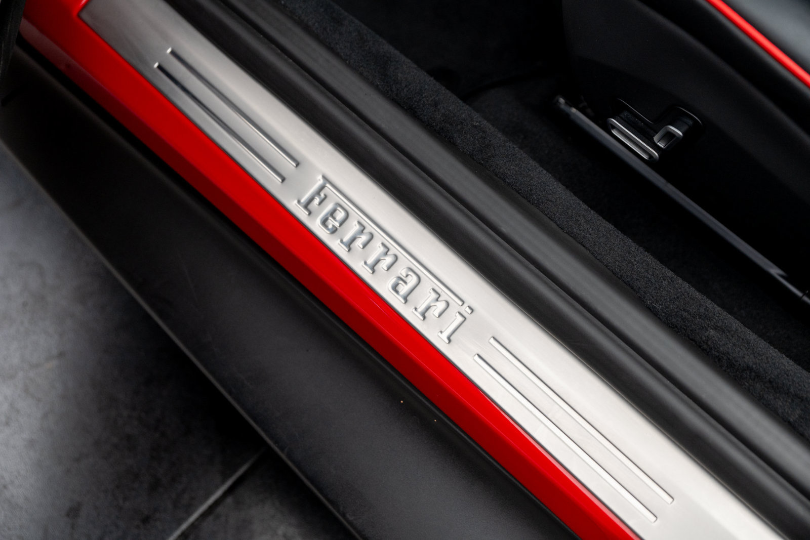Used 2026 Ferrari Roma Spider RWD image 26