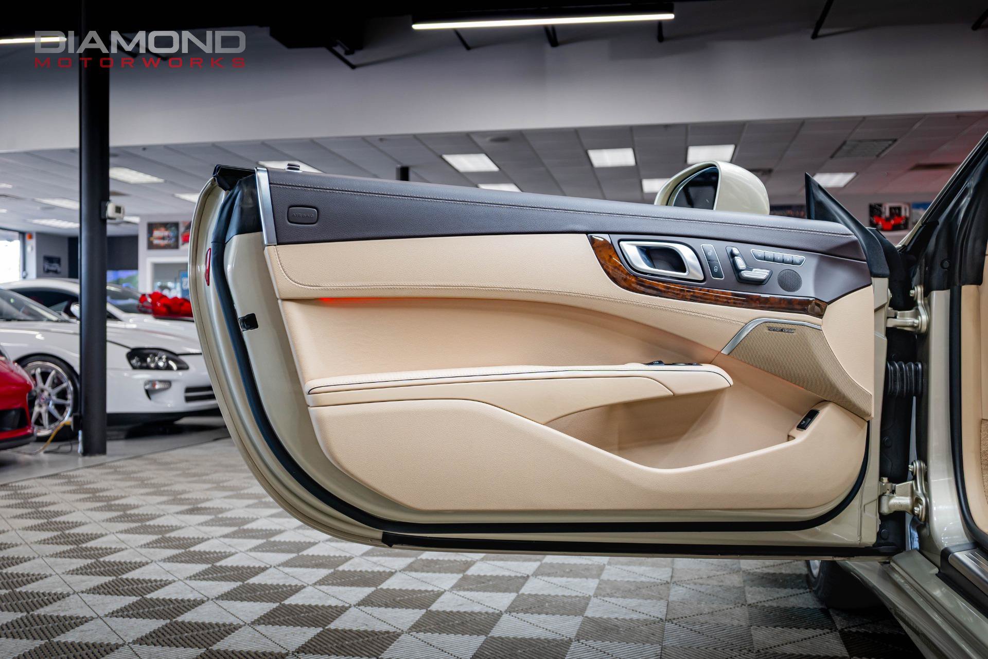 Used 2013 Mercedes-Benz SL 550 image 16